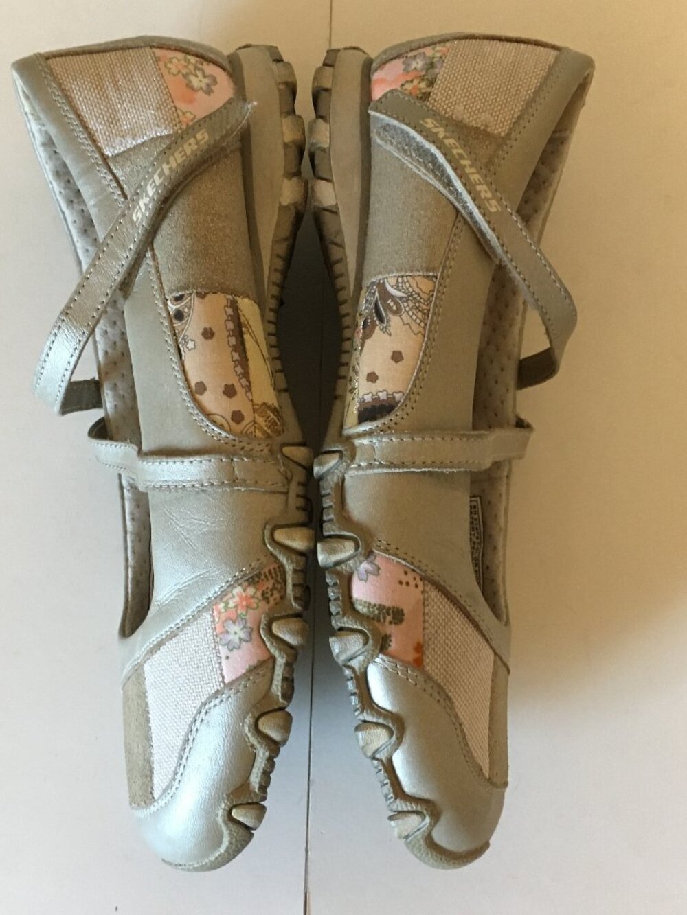 Skechers Mary Jane Shoes 7 Patchwork Beige Gold Neutral Floral Flats Leather y2k - Picture 6 of 8